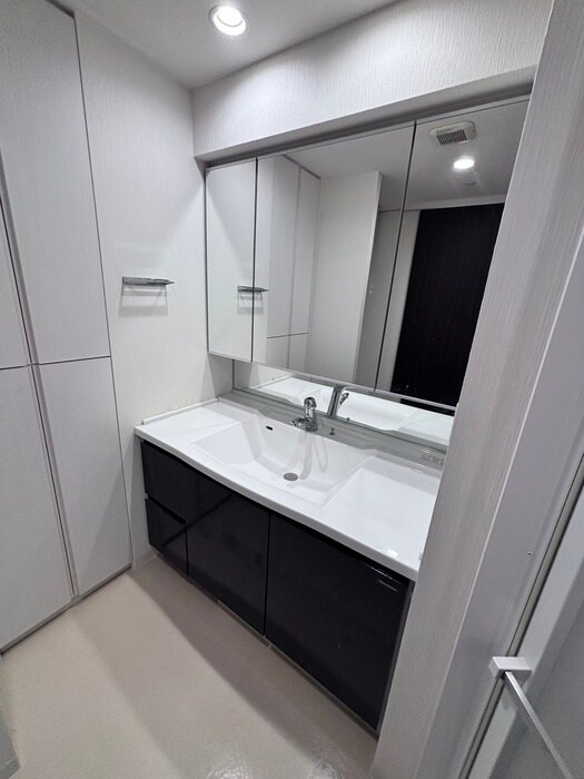 物件内観写真11　(洗面)