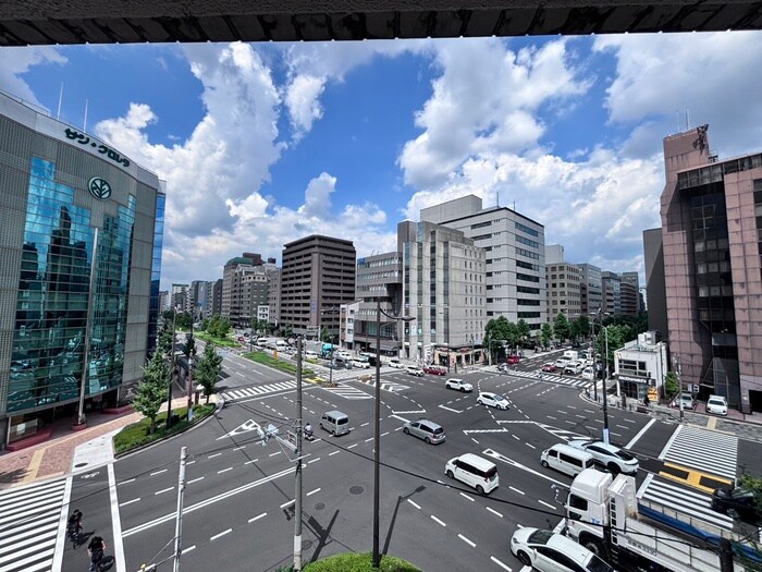 物件内観写真17　(室内からの展望)