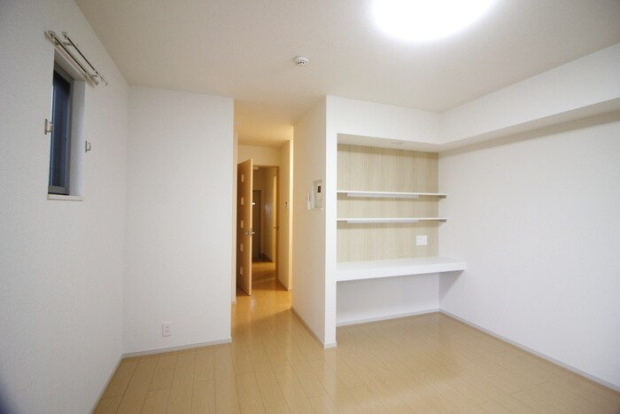 物件内観写真13　(居室)