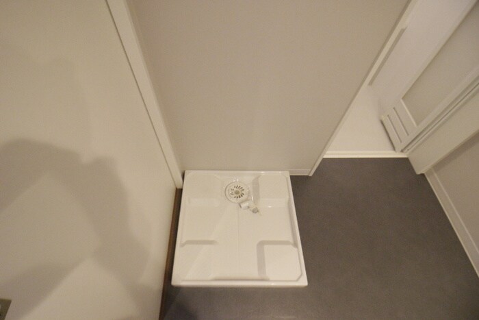 物件内観写真14　(洗濯機置場)