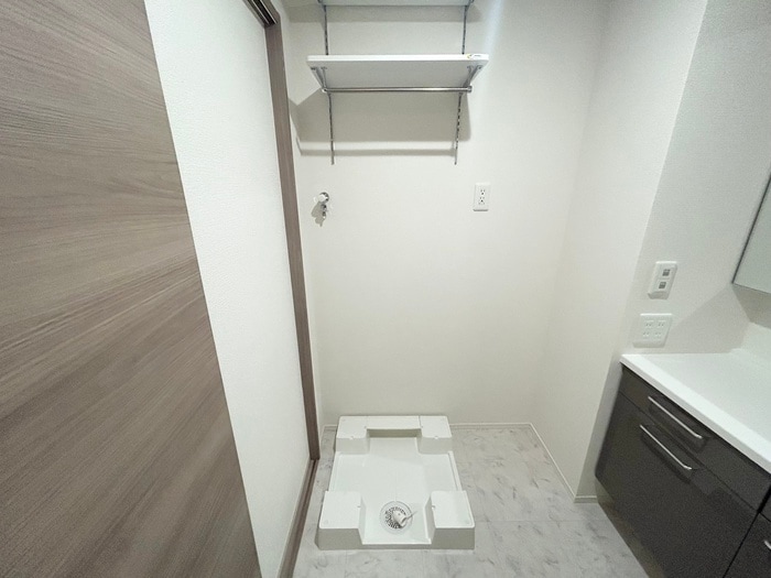 物件内観写真12　(洗濯機置場)