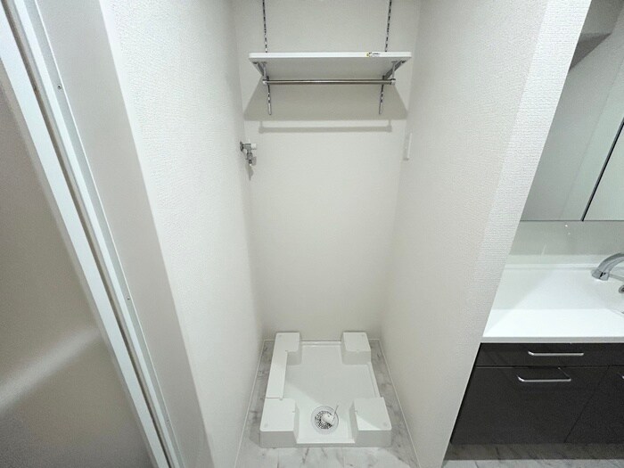 物件内観写真12　(洗濯機置場)