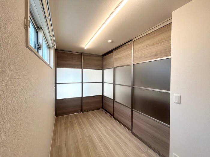 物件内観写真15　(居室)