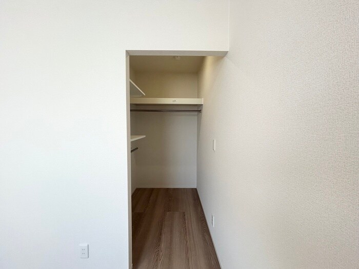 物件内観写真16　(収納)