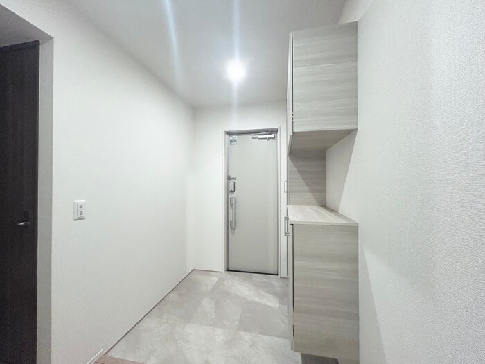 物件内観写真17　(玄関)