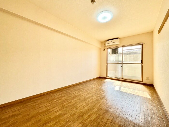 物件内観写真8　(居室)