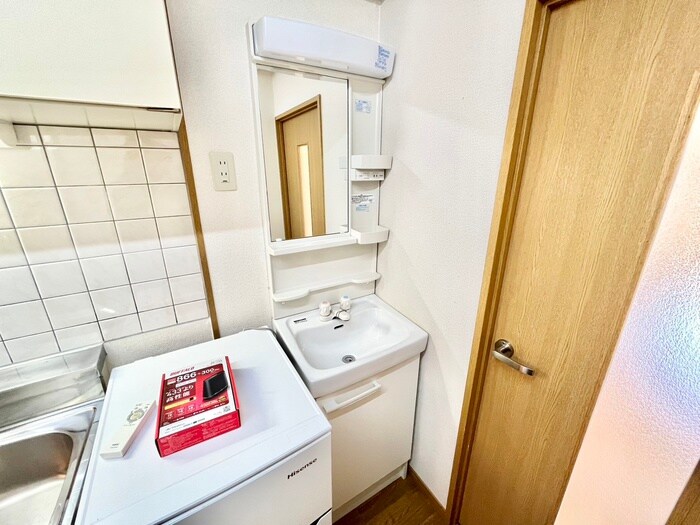 物件内観写真12　(洗面)