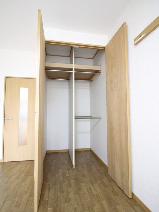 物件内観写真13　(収納)