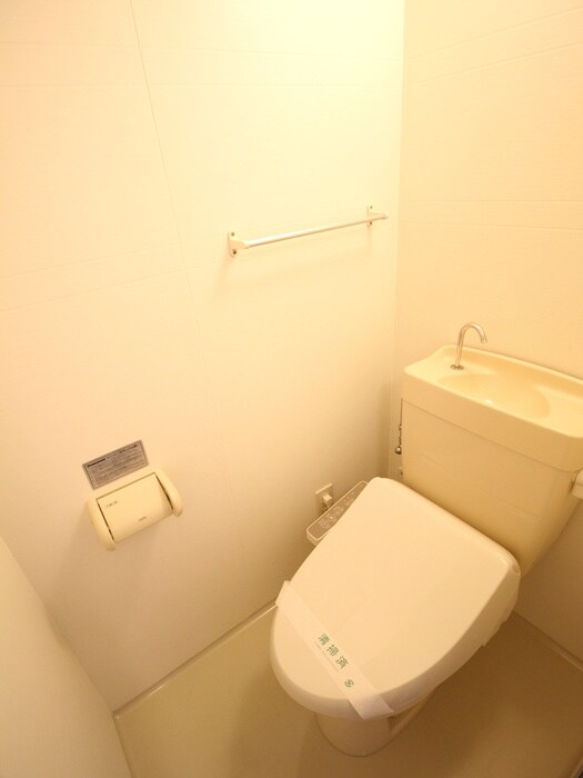 物件内観写真13　(トイレ)