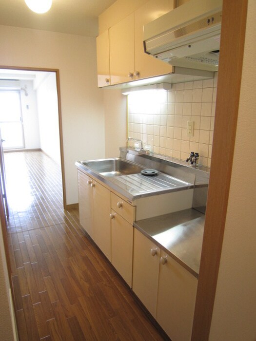 物件内観写真16　(廊下)