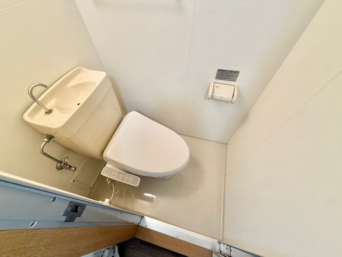 物件内観写真16　(トイレ)