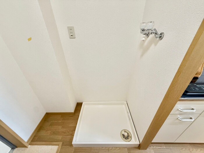 物件内観写真17　(洗濯機置場)