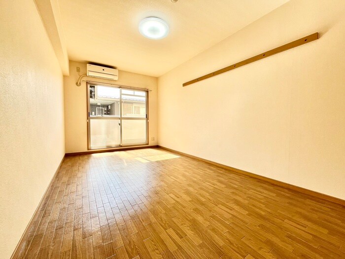 物件内観写真22　(居室)