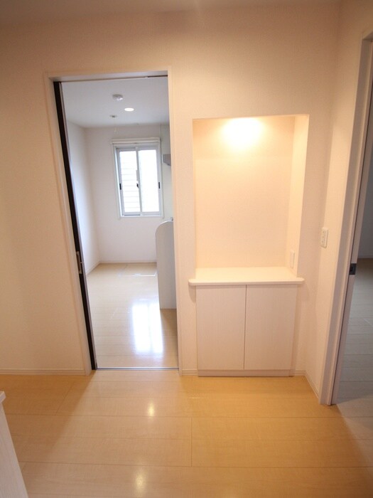 物件内観写真17　(室内からの展望)