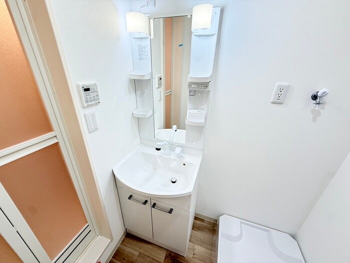 物件内観写真12　(洗面)