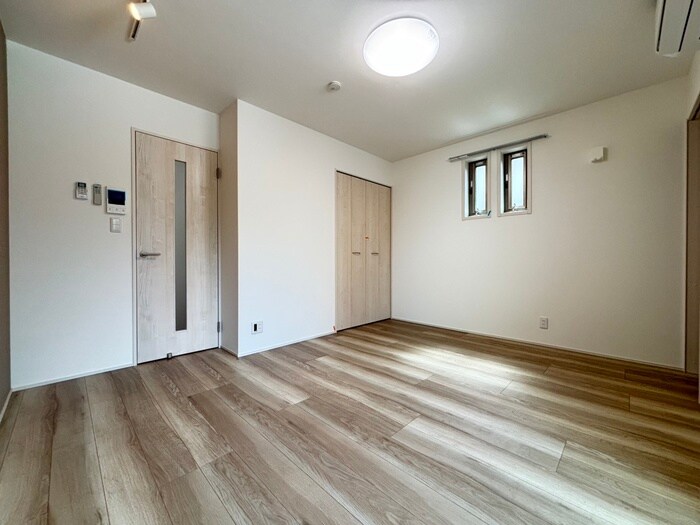 物件内観写真13　(居室)