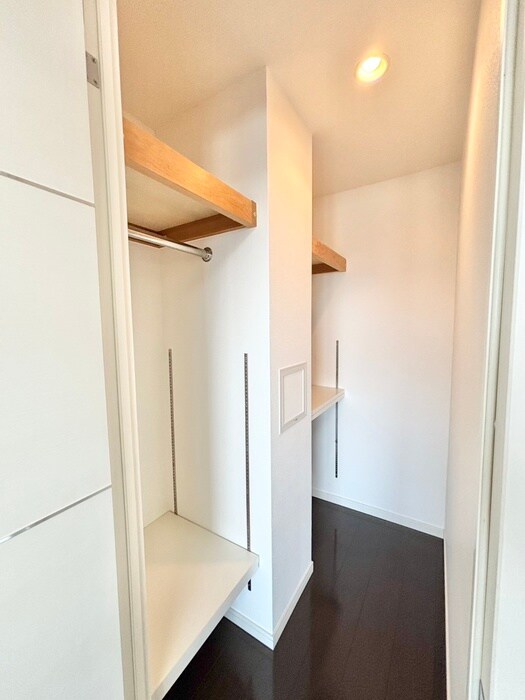 物件内観写真12　(収納)