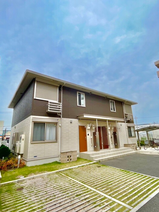 物件外観写真1　(外観写真)