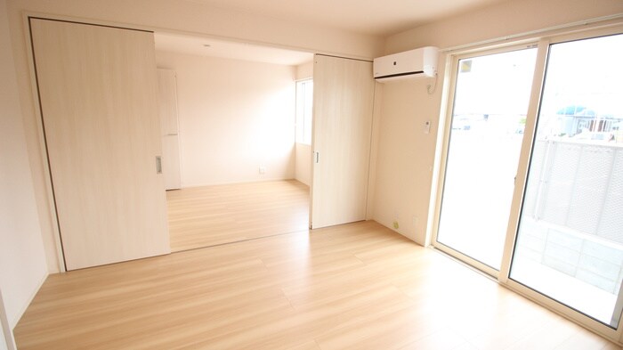 物件内観写真7　(居室)