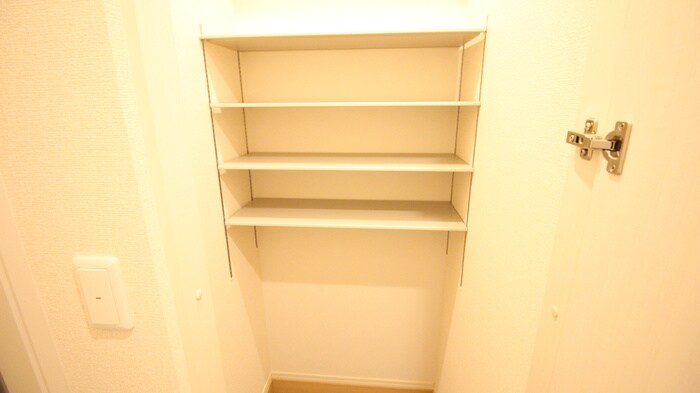 物件内観写真18　(靴箱)