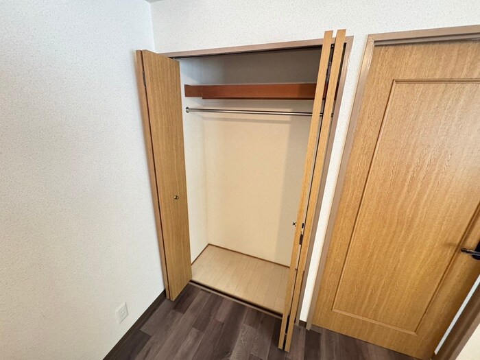 物件内観写真15　(収納)