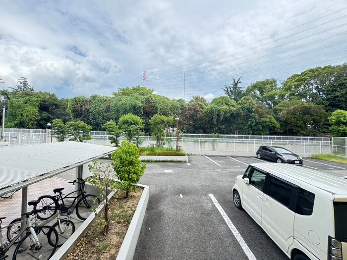 物件内観写真22　(室内からの展望)