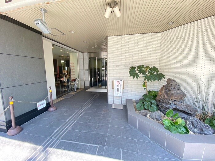 ジュネス音羽(504)のエントランス部分