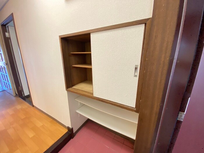 物件内観写真18　(靴箱)
