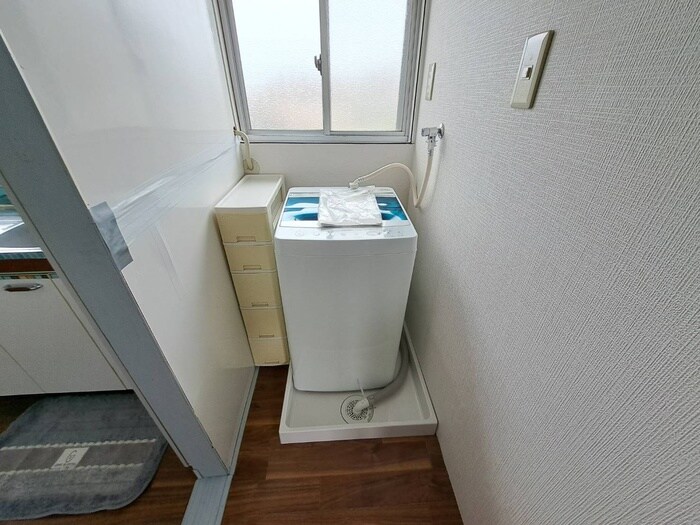 物件内観写真14　(洗濯機置場)