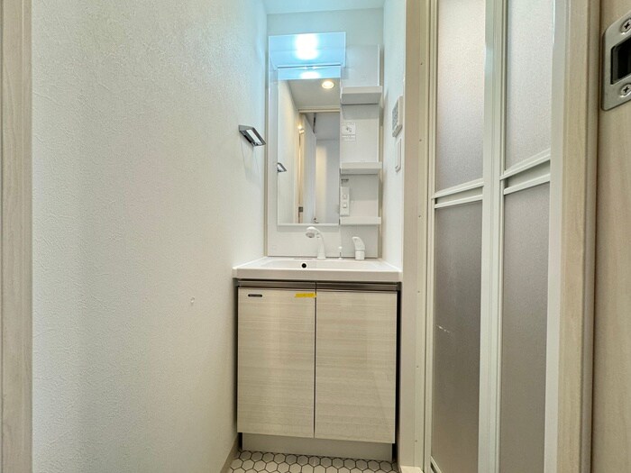 物件内観写真12　(洗面)