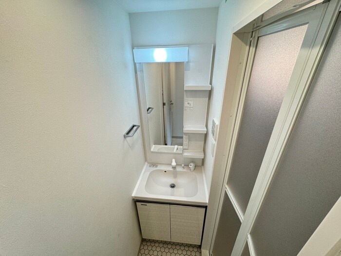 物件内観写真12　(洗面)