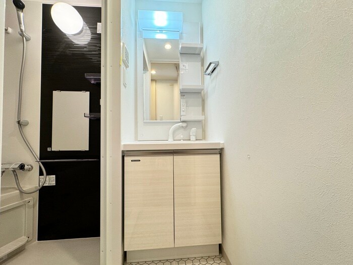 物件内観写真12　(洗面)