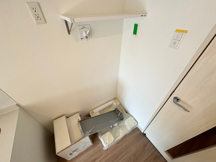 物件内観写真13　(洗濯機置場)