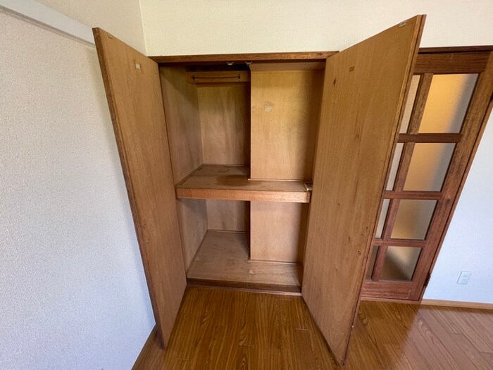 恵解山ハイツの収納