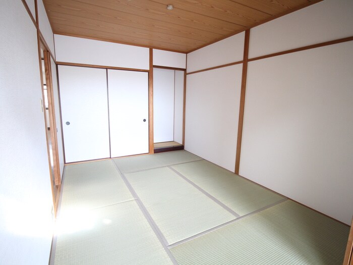 物件内観写真8　(居室)