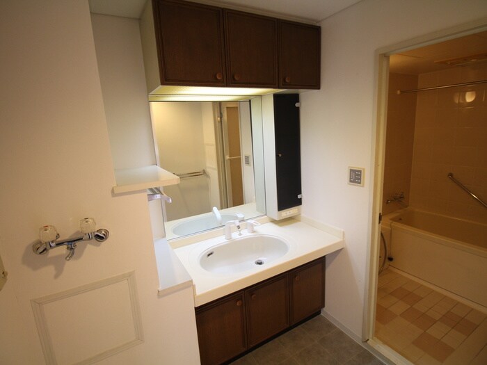 物件内観写真13　(洗面)