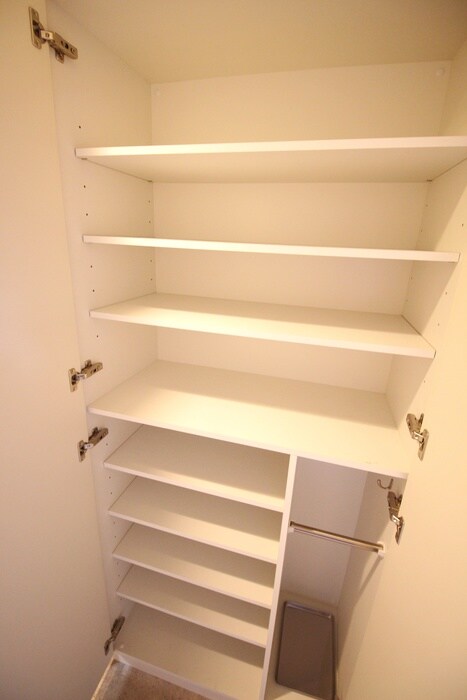 物件内観写真8　(靴箱)