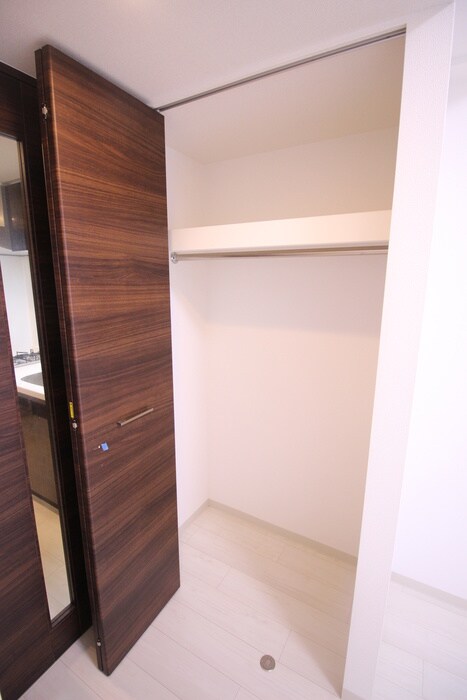 物件内観写真13　(収納)