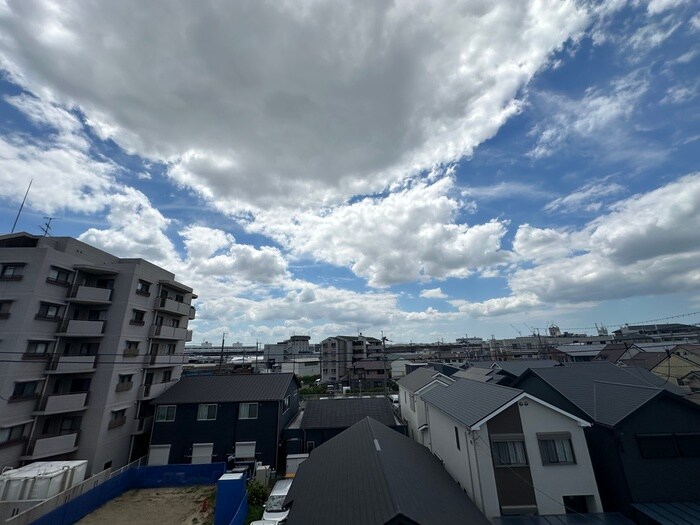 物件内観写真18　(室内からの展望)