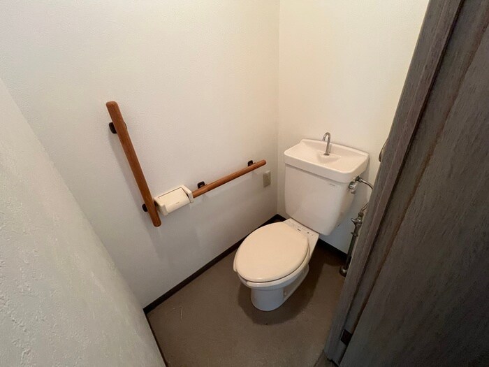 物件内観写真13　(トイレ)