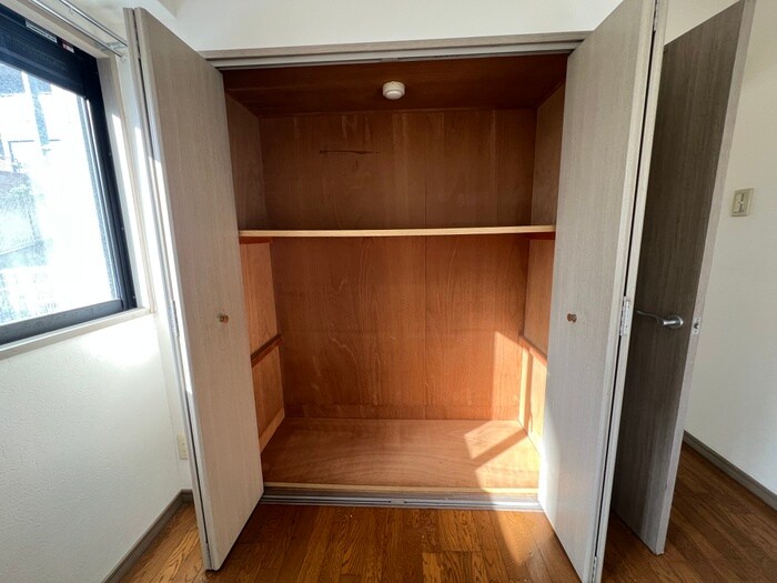 物件内観写真16　(収納)