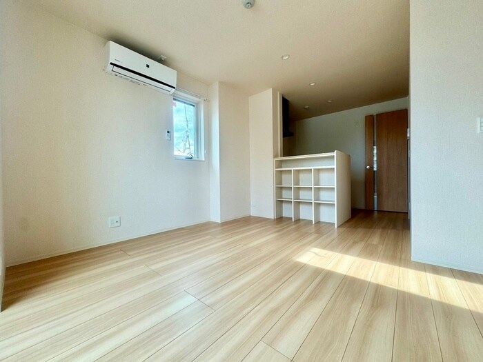 物件内観写真7　(居室)