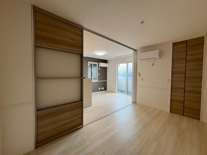 物件内観写真9　(居室)