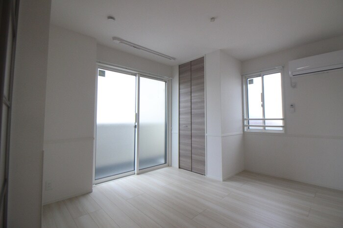 物件内観写真10　(居室)