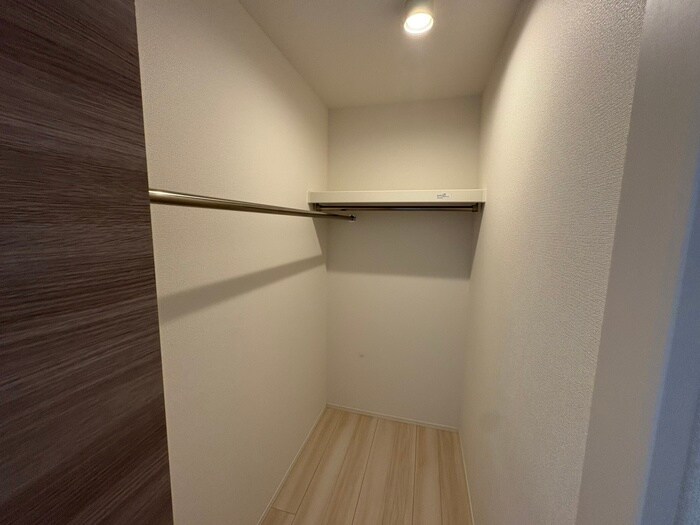 物件内観写真15　(収納)
