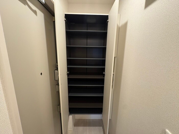 物件内観写真18　(靴箱)