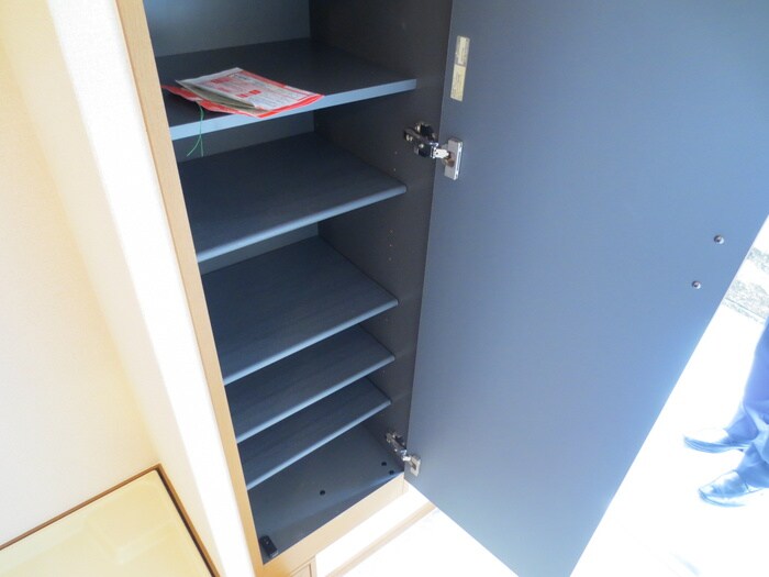 物件内観写真13　(靴箱)