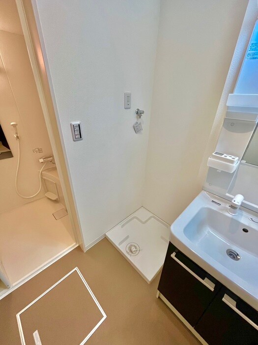 物件内観写真14　(洗濯機置場)