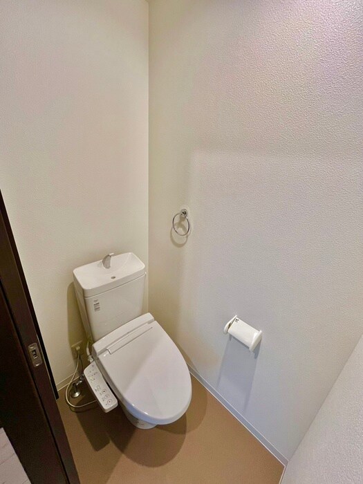 物件内観写真16　(トイレ)