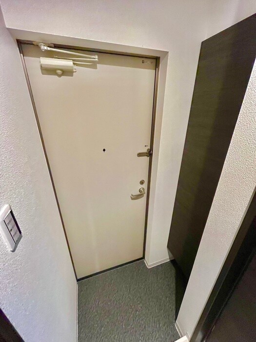 物件内観写真19　(玄関)